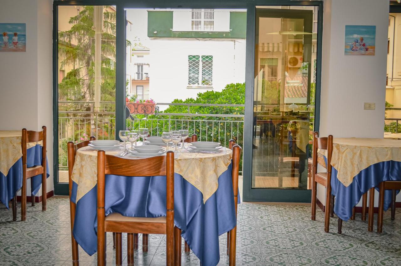 Hotel Stradiot Rimini Ngoại thất bức ảnh
